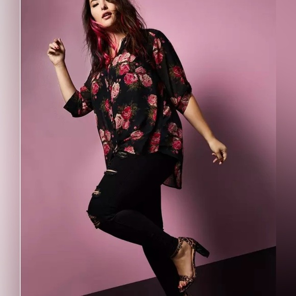 torrid Tops - Torrid Betsey Johnson Black Floral Sheer Chiffon Tunic Size 3X
